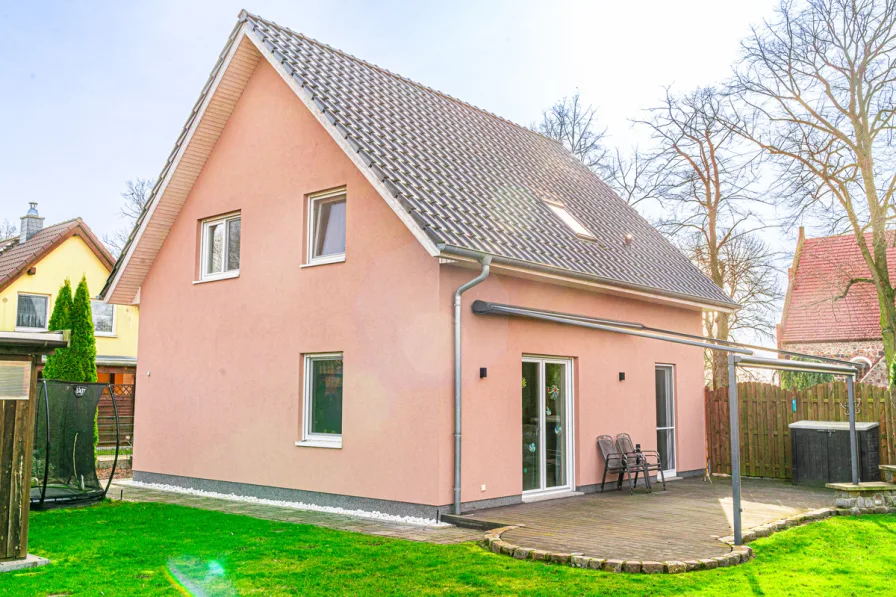 Traumzuhause für Ihre Familie - Haus kaufen in Schönefeld - Lebensfreude pur für Ihre Familie: Energieeffizientes Einfamilienhaus in Waßmannsdorf nahe S-Bhf