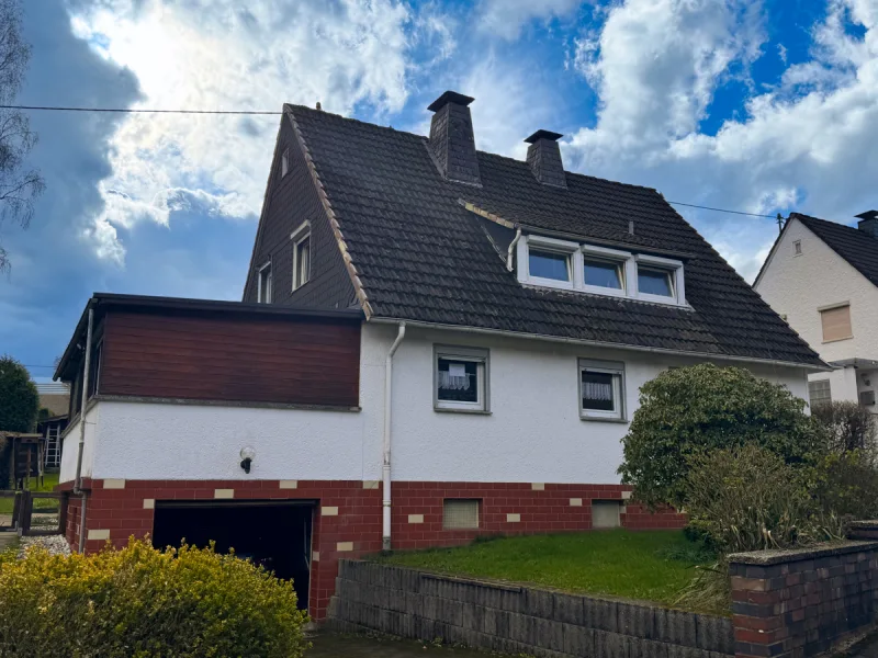 Ansicht - Haus kaufen in Bergneustadt - Heimatglück Duplex