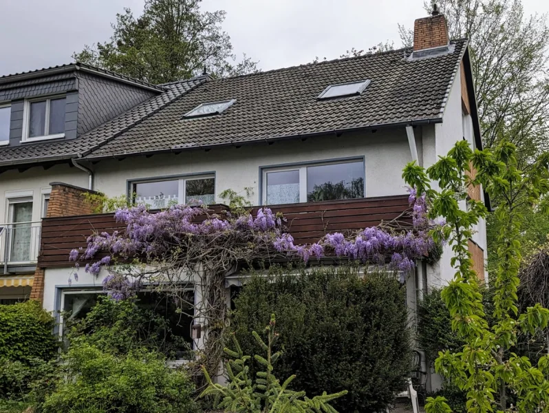 Rückansicht - Haus kaufen in Hannover - Ruhiges Wohnen im Grünen: Ihr Zuhause im begehrten Stadtteil Kirchrode