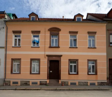 Titelbild - Haus kaufen in Penig - Perfekt für Eigennutzer! Mehrfamilienhaus in Penig