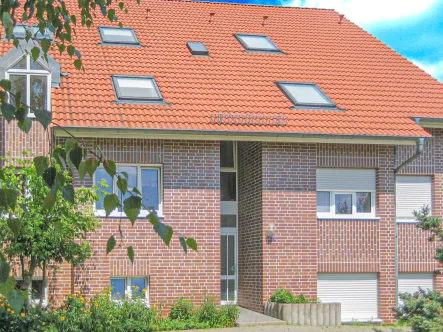 Titelbild - Wohnung kaufen in Cottbus - Ertragsstarkes Immobilienpaket - 6 Vermietete Wohnungen in Gepflegter Wohnanlage