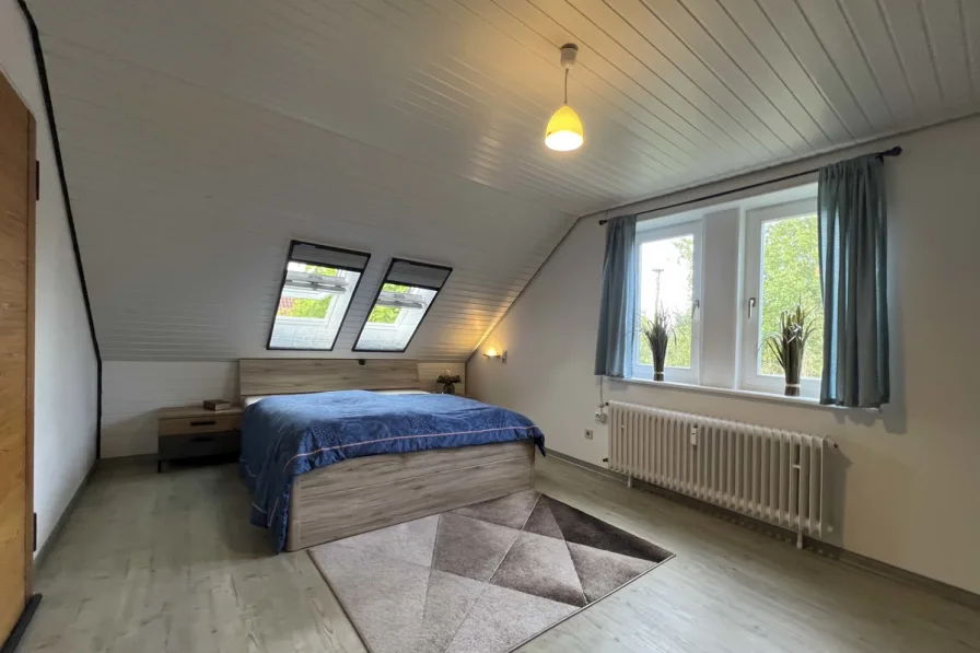 Schlafzimmer DG