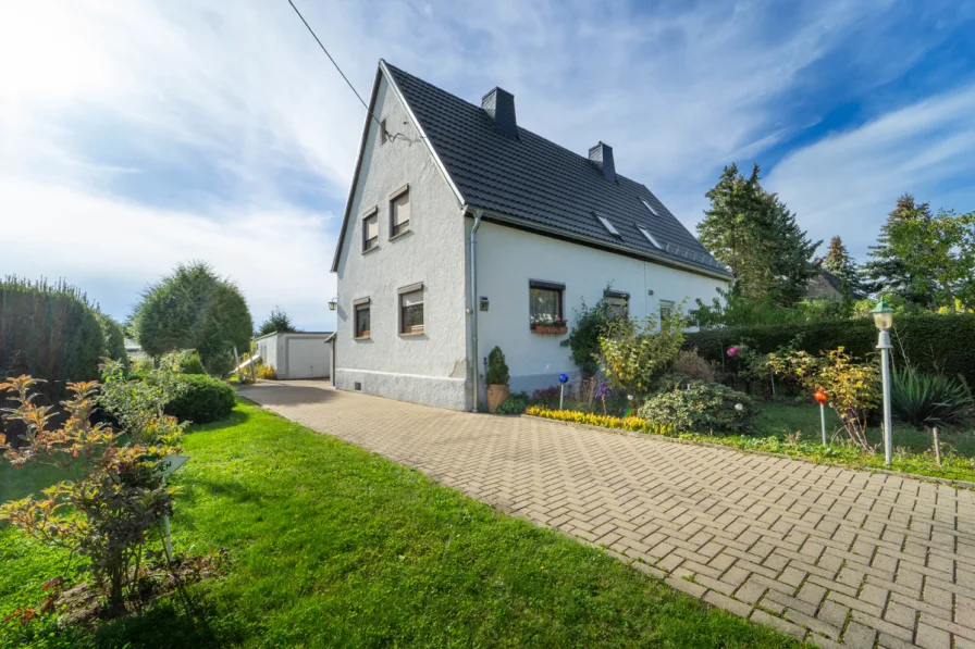 Ansicht - Haus kaufen in Lichtenau - Doppelhaushälfte in Traumhaft ruhiger Lage von Lichtenau