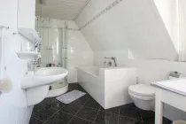 Badezimmer DG