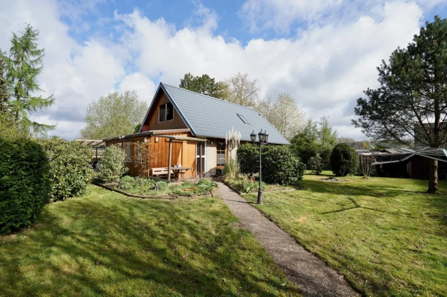 Hausansicht - Haus kaufen in Fintel - Gemütliches Ferienhaus im Feriengebiet Eurostrand