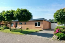 Bungalow mit Garage