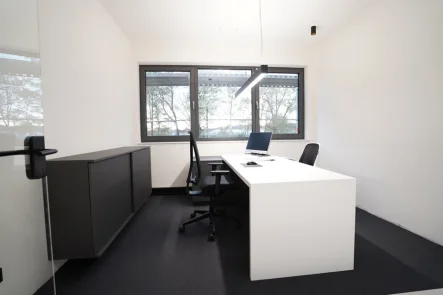 Büro 4 - Büro/Praxis mieten in Scheeßel - Neuwertiges, möbliertes Büro mit ca. 13 m²