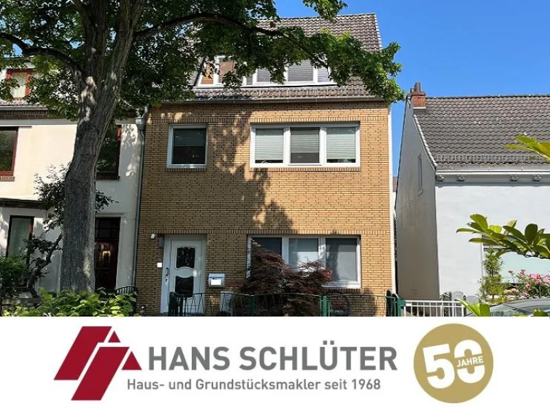 Hausansicht - Haus kaufen in Bremen - Schwachhausen (Gete) – Großes Reihenhaus in sehr gutem Zustand!