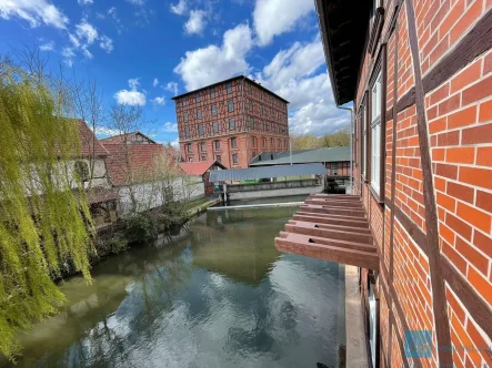 Blick Dreyse-Mühle - Wohnung mieten in Sömmerda - 3,2,1, Deins! Direkt am Wasser - Erstbezug - Terrasse - Balkon