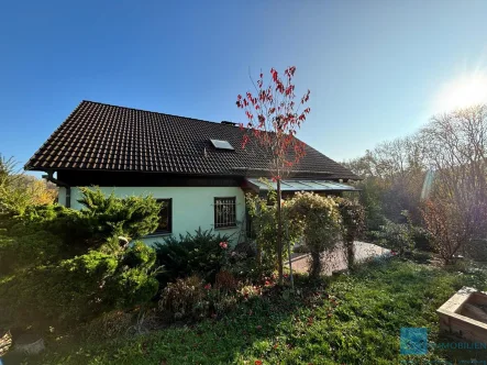 Hausansicht - Haus kaufen in Lehesten - Freistehendes Einfamilienhaus am Waldrand in der Nähe von Jena!