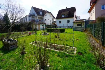 Grundstück Gartenseitig - Grundstück kaufen in Friedrichsdorf - Friedrichsdorf-Köppern         Viel Platz um großzügig neu zu bauen!!