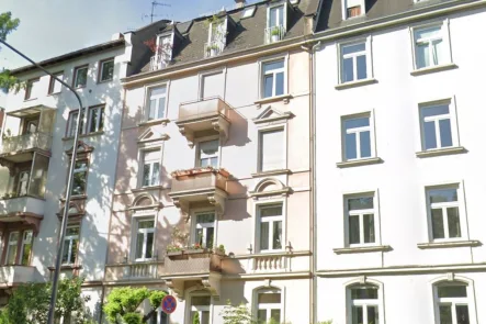 Außenansicht - Wohnung kaufen in Frankfurt am Main - Frankfurt-Nordend: Top modernisierte 3-4 Zimmer Stilaltbauwohnung!