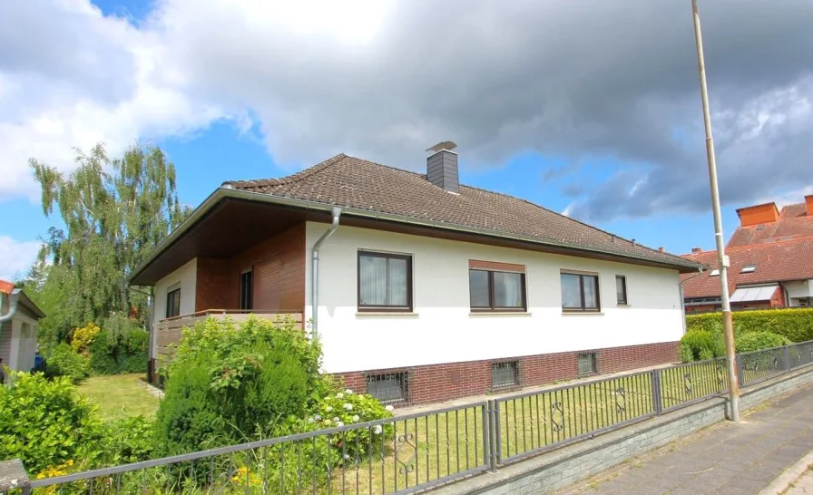 erster Auftritt - Haus kaufen in Rodgau - albero:) Bungalow am Feldrand