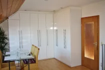 ideal eingepasster Einbauschrank