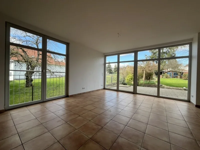 Blumenauer(c)- Wohnen - Wohnung kaufen in Sulzbach (Taunus) - Familie gesucht