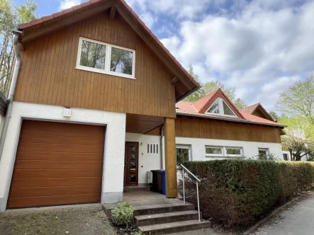 Blumenauer(c)- Titel - Haus kaufen in Oberursel (Taunus) - Endlich Platz für die ganze Familie