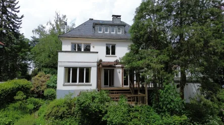 Blumenauer (c) - Titelbild - Haus kaufen in Bad Soden am Taunus - Die Lage geht nicht besser