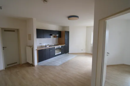 Titelbild - Wohnung mieten in Limburg an der Lahn - Perfekt für Singles oder Pendler:2-Zimmer-Wohnung mit Einbauküche zentral in Limburg!