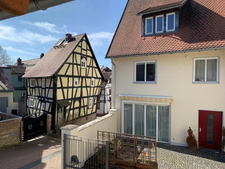 Altstadt - Wohnung kaufen in Hofheim am Taunus - Top gepflegte Erdgeschosswohnung in perfekter Wohnlage mitten in der Altstadt von Hofheim!