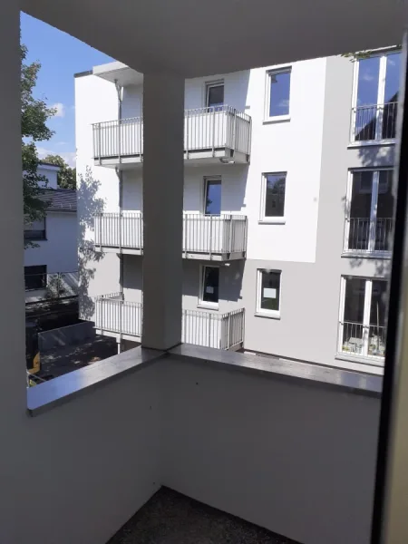 Bild... - Wohnung mieten in Leipzig - Lichtdurchflutete, Ruhige 2,5 RWE Wohnung in Leipzig Wiederitzsch mit Balkon!