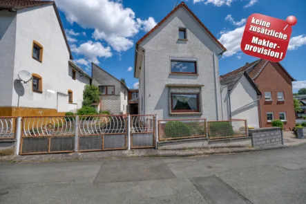 Titelbild mit Pin - Haus kaufen in Braunfels - Renovierungsbedürftiges Einfamilienhaus mit Erweiterungspotential - provisionsfrei