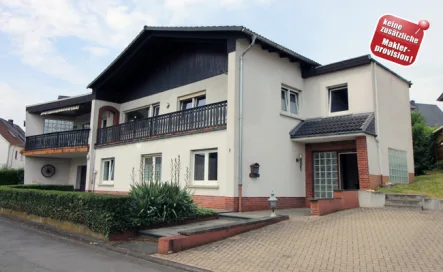 Titelbild  - Haus kaufen in Solms - Viel Haus mit schönen Aussichten - provisionsfrei