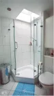 mod. Tageslicht-Duschbad + WC