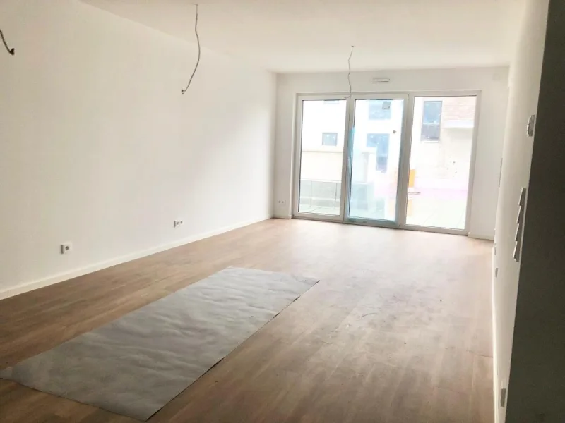 Wohn-/Essbereich - Wohnung mieten in Hanau - Neubau Erstbezug! Bezaubernde Single-/Pärchenwohnung mit Garten!