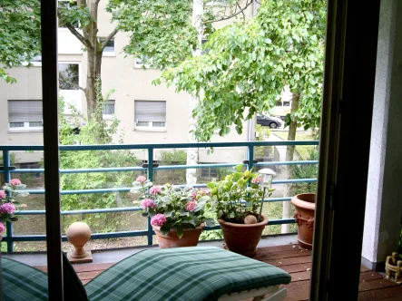 Balkon Ausblick - Wohnung mieten in Wiesbaden - Gemütliche Stadtwohnung in begehrter Nachbarschaft
