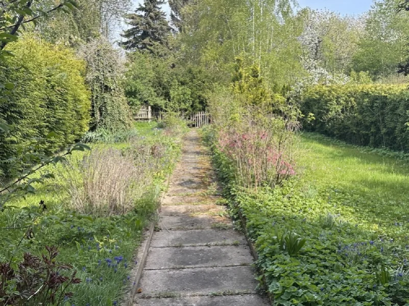 großzügiger Erholungsgarten