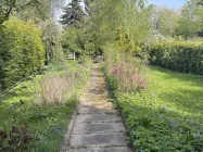 großzügiger Erholungsgarten