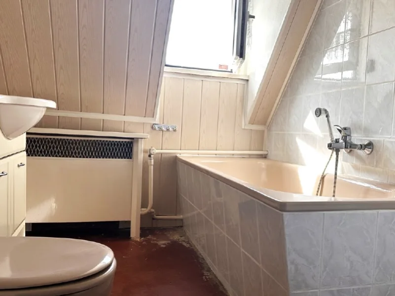 Badezimmer im OG