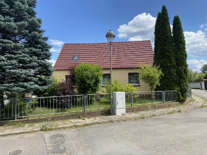 kleines Einfamilienhaus in der Sackgasse