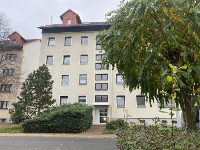 Objektansicht - Wohnung mieten in Bad Tabarz - Mit Blick auf den Inselsberg