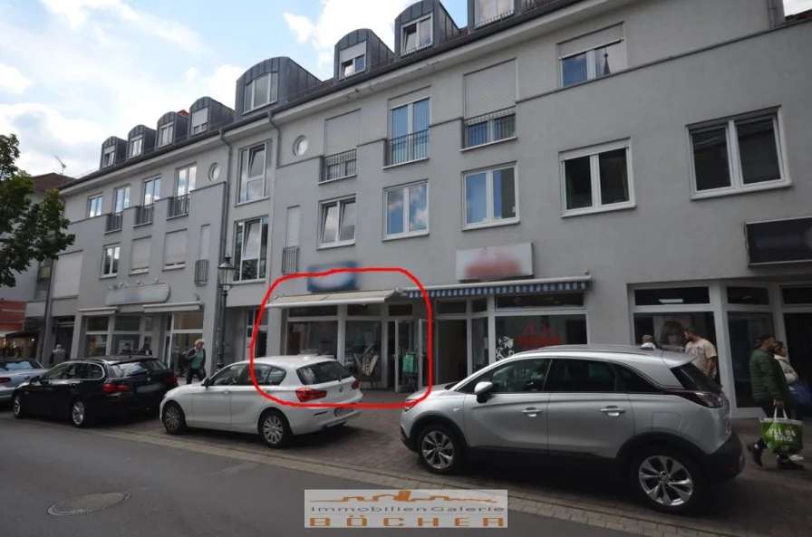 Straßenansicht - Laden/Einzelhandel mieten in Fulda - Nettes Ladenlokal in Fulda-City (Gemüsemarkt) zu vermieten