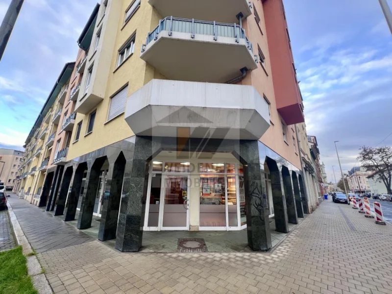 Ansicht - Gastgewerbe/Hotel mieten in Gera - Gemütliche Bäckerei mit Cafe! Ehem. Cafe Kanzler! Übernahme der Ausstattung möglich.