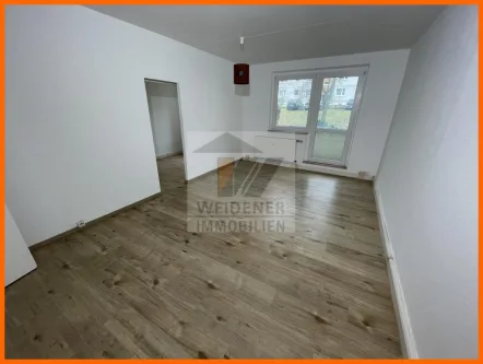 Wohnen  - Wohnung mieten in Gera - Drei Räume, Balkon und Design-Bodenbelag! Wohnung in Lusan!