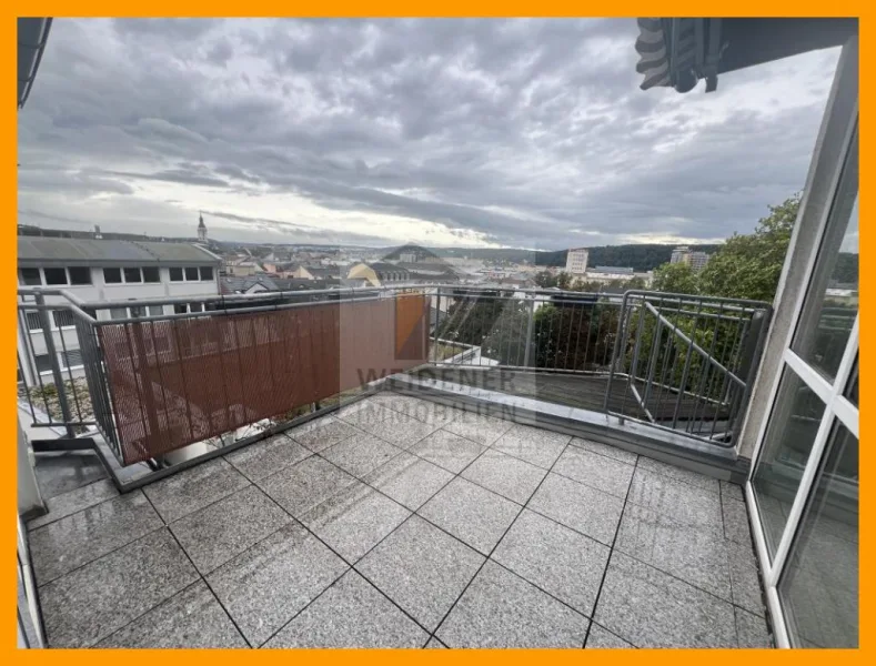 Balkon - Wohnung mieten in Gera  - Dachterrasse mit Fernblick! Außergewöhnliche 3 Raum-DG-Wohnung! 