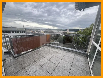 Balkon - Wohnung mieten in Gera  - Dachterrasse mit Fernblick! Außergewöhnliche 3 Raum-DG-Wohnung! 