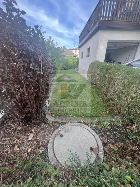 Garage mit Terrasse