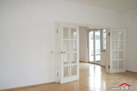 Wohn-Essbereich - Wohnung mieten in Frankfurt - Helle und großzügige 3 ZW mit 2 Balkonen im südlichen Westend
