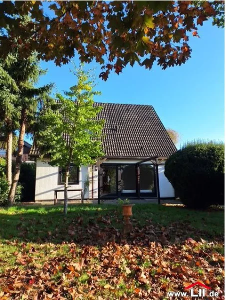 Ansicht - Haus mieten in Friedrichsdorf - Ruhiges Haus in Friedrichsdorf/Ts. mit großem Garten