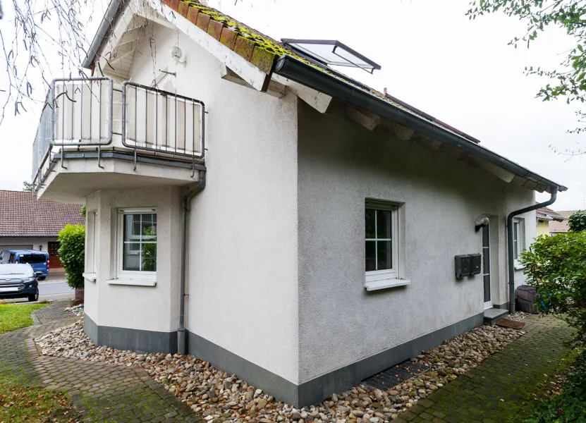 Hausansicht1 - Haus kaufen in Ober-Ramstadt / Rohrbach - Doppelhaushälfte mit 2 Eigentumswohnungen in schöner, ruhiger Randlage in Ober-Ramstadt OT