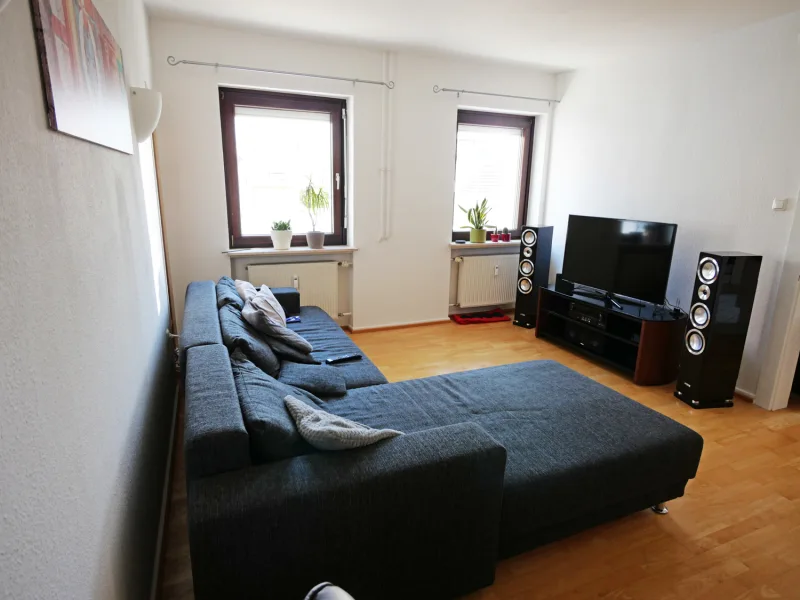 Wohnung2 1.OG Wohnzimmer Ansicht2