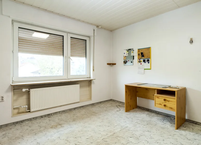 Hinterhaus OG Kinder- / Arbeitszimmer