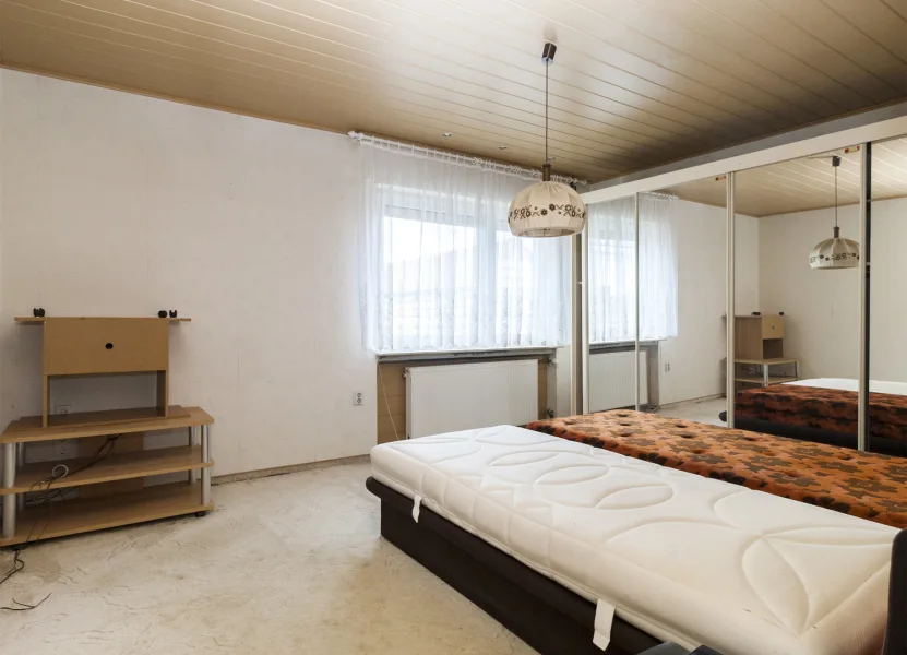 Hinterhaus OG Schlafzimmer