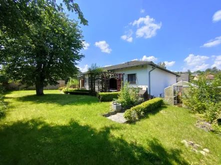 Haus mit Garten - Haus kaufen in Hohenstein - Burg HohensteinCharmantes, freist. EFH mit viel Potential, Garage und idyllischem Sonnengarten