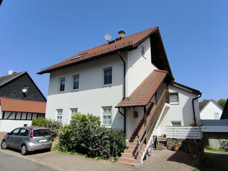 Haus - Haus kaufen in Schlangenbad / Bärstadt - Charmant&vielseitig: Geräumiges Dreifamilienhaus Ensemble in ruhiger beliebter Lage v Schlangenbad