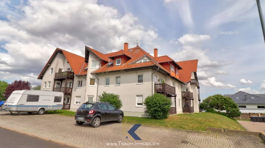 www.Traum.Immobilien - Wohnung mieten in Dingelstädt OT Hüpstedt - *Wohnen auf dem Land in Hüpstedt* - 2 Zi.-Whg. im Dachgeschoss