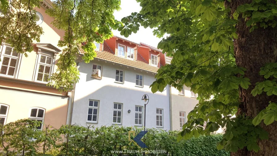 www.Traum.Immobilien - Wohnung mieten in Mühlhausen/Thüringen - renovierte 4-Zi. Maisonettewohnung in zentraler Lage